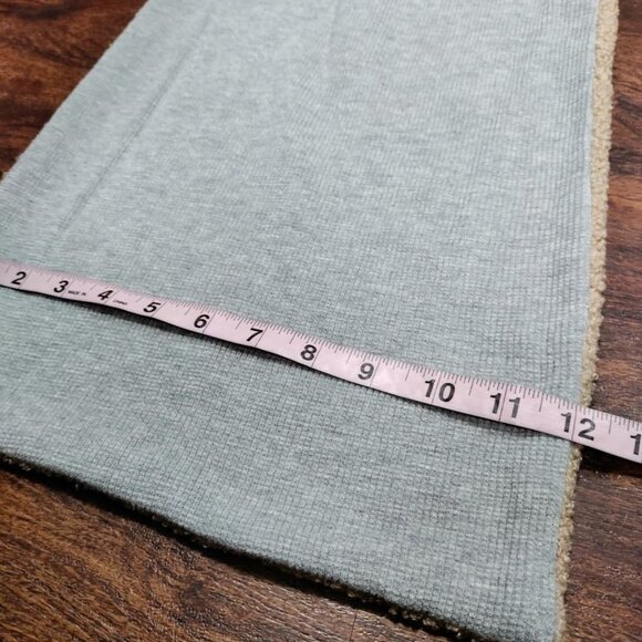 DONNI. Unisex Two-Tone Beige And Gray Soft Comfy Neck Warmer Scarf, NWT - Picture 14 of 14